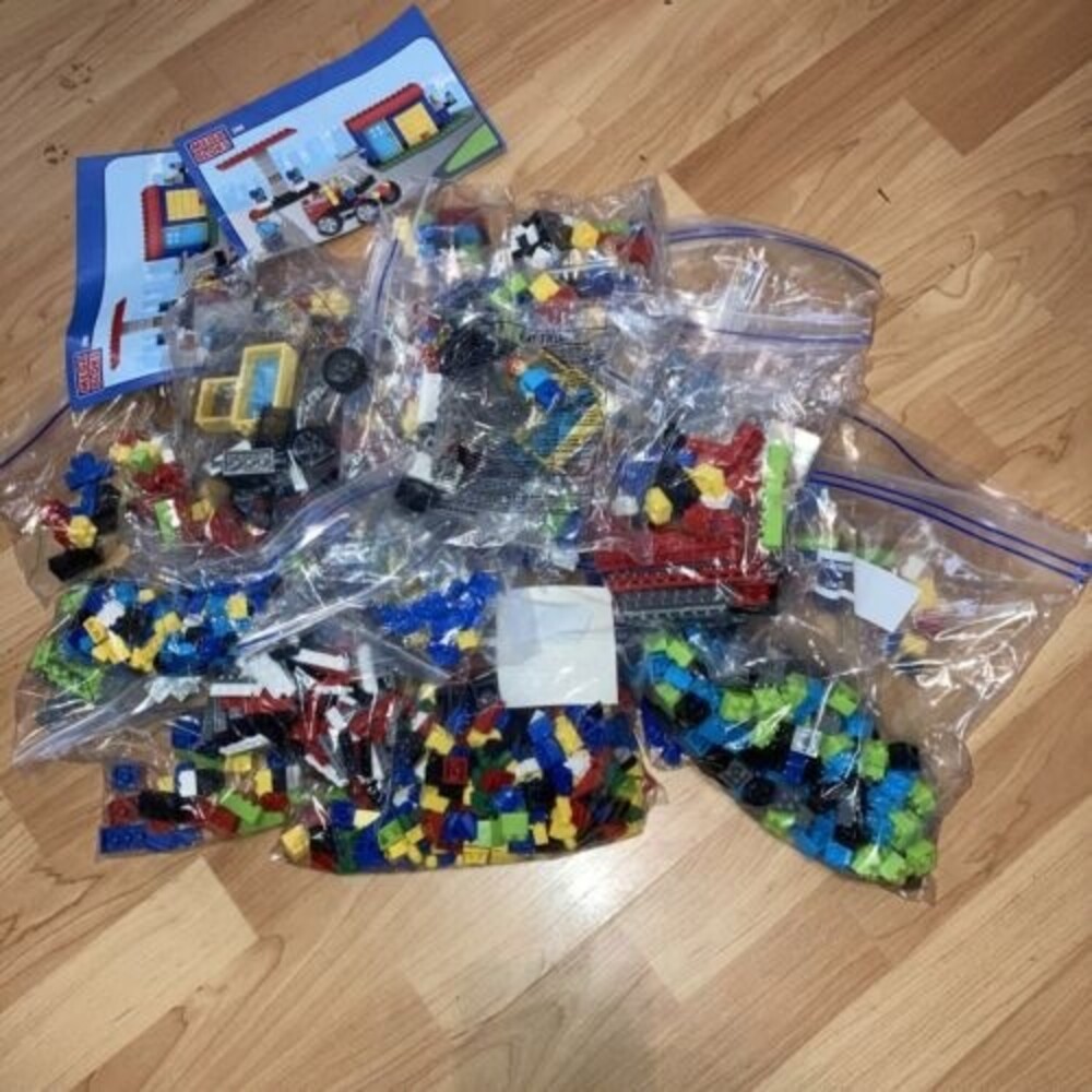 MEGA BLOCKS Compatible With others Approx 5-6 Lbs Pre Owned W/A Few New PCs